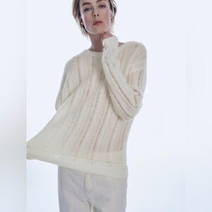 Zara Ivory White Wool Alpaca Blend Crewneck sweater, size XS Small oversized